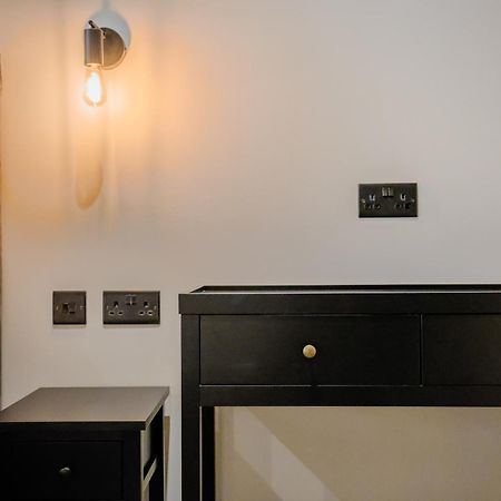 The Righ Hotel Оубън Екстериор снимка