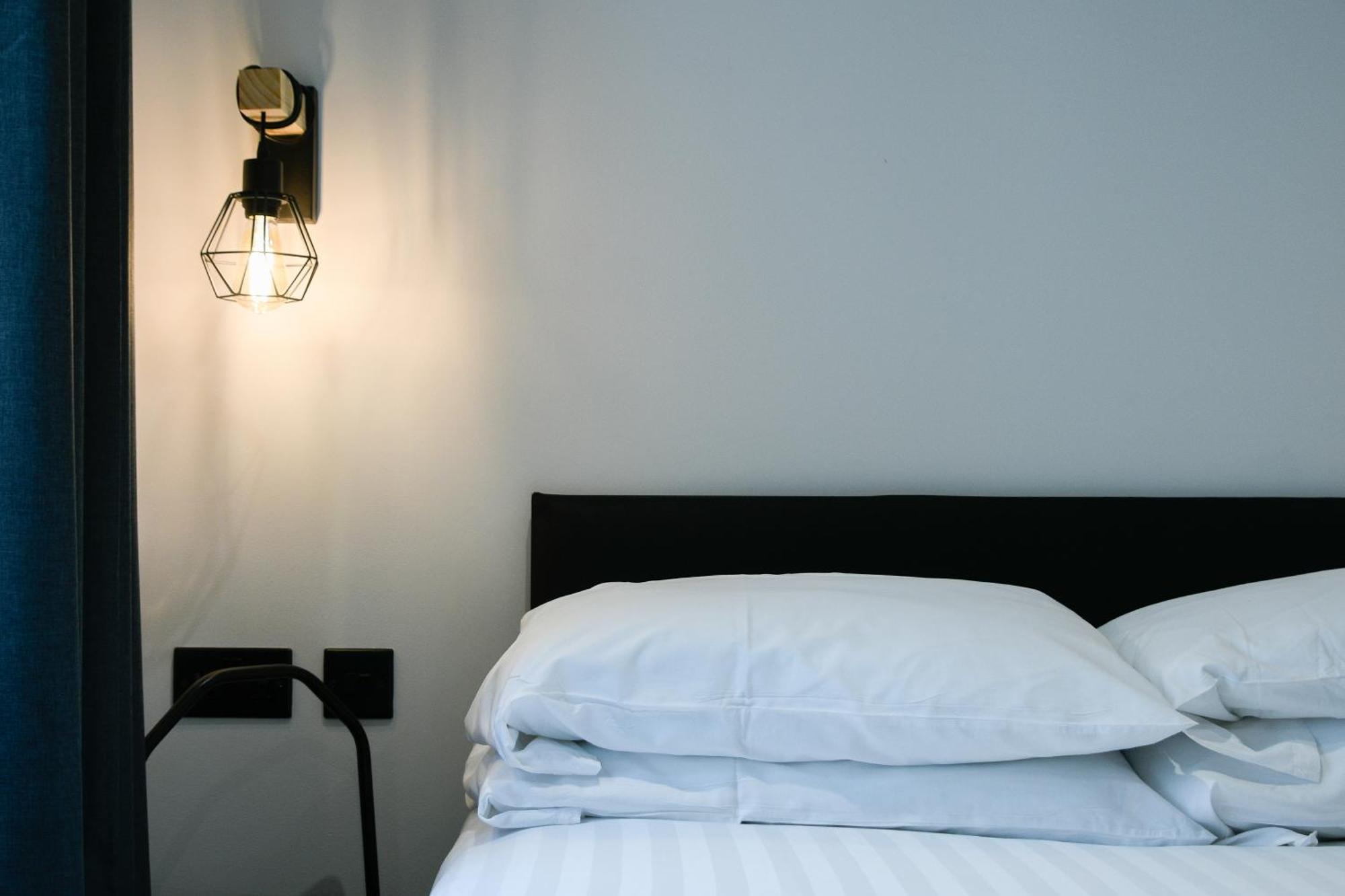 The Righ Hotel Оубън Екстериор снимка