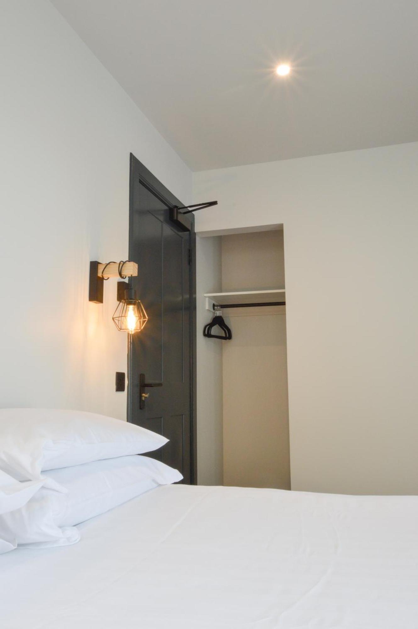 The Righ Hotel Оубън Екстериор снимка